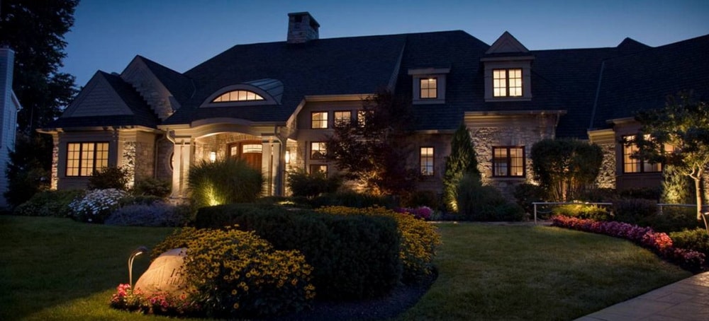 красиво оформленное ночное освещение сада ночное освещение сада